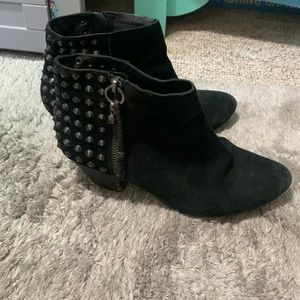 Size 38 Studded suede Nevada style Ash bootie